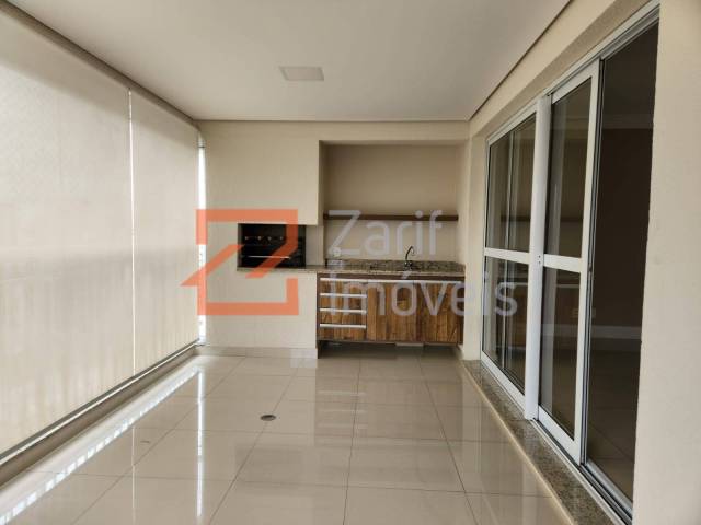 VARANDA COM CHURRASQUEIRA